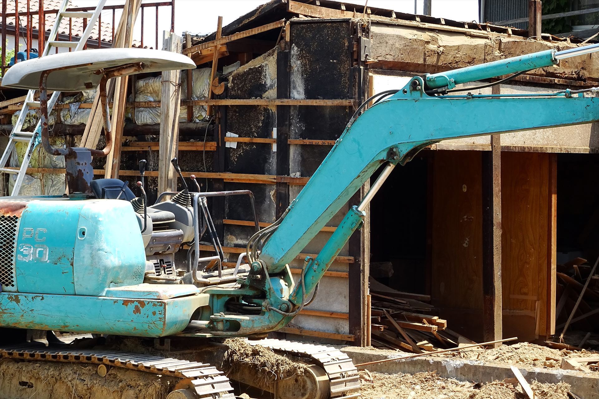 木造の空き家 | 東京の解体工事なら株式会社IBUKI